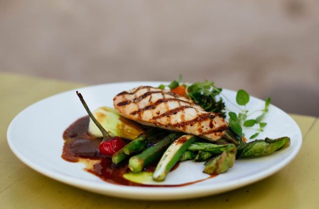 25 Easy Chicken Dinners for Busy Weeknights
